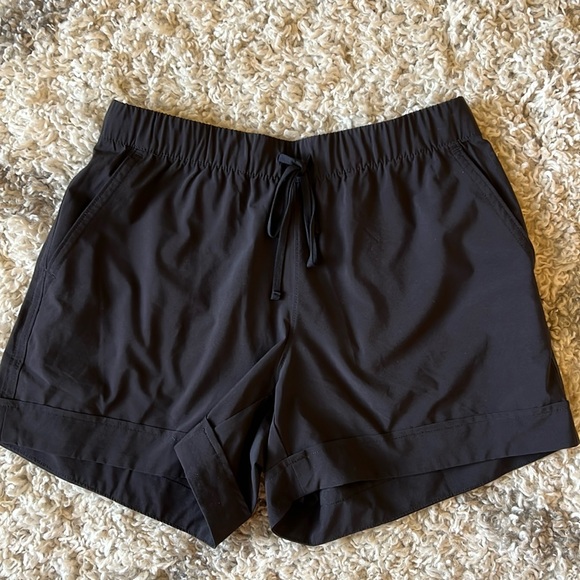 Athleta Casual Short - Picture 1 of 5